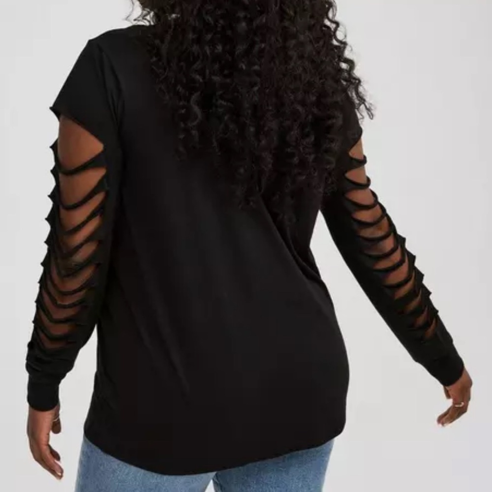 NWOT Torrid Black Cutout Sleeves Top - Picture 3 of 5